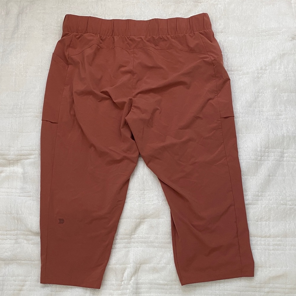 All in Motion women Rust Cargo Pants - Picture 3 of 5